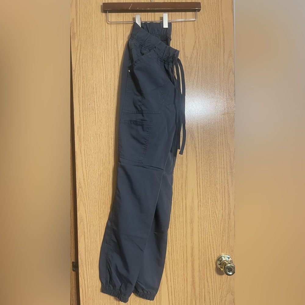 Scrubster Ultimate Dark Grey Scrubs - Picture 2 of 2